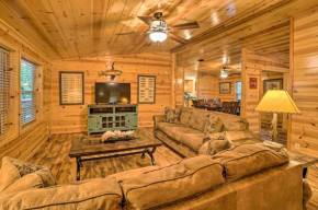 Broken Bow Oasis Hot Tub, Fire Pit and Patio